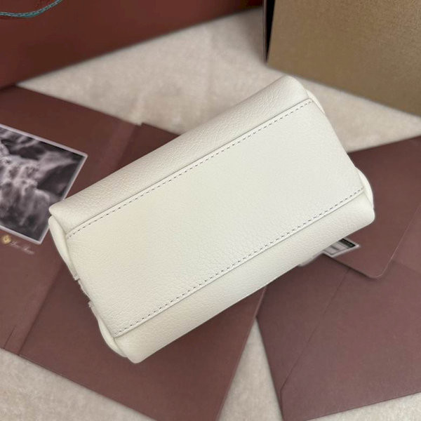 Loro Piana Women's Extra Toiletry Small Bag / New Cream