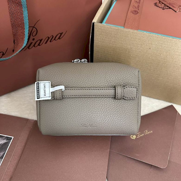Loro Piana Women's Extra Toiletry Small Bag / Rock Gray