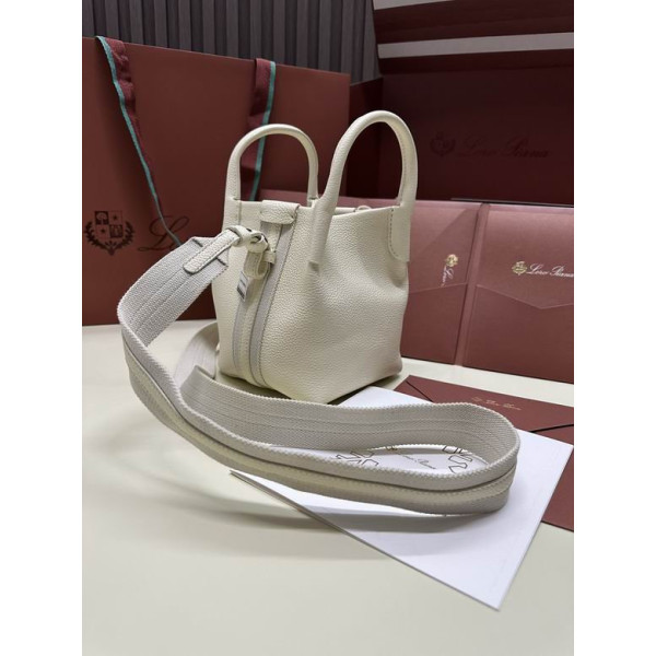 Loro Piana Women's Bale M/i Bucket Bag / Off-White