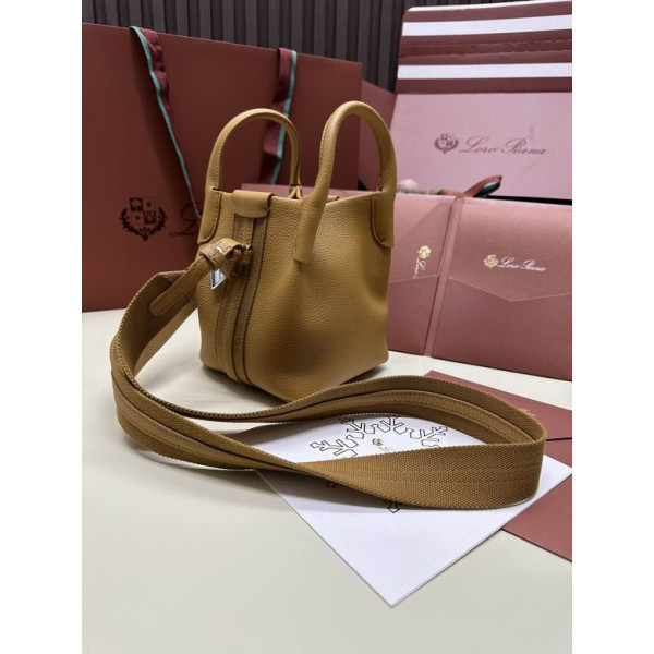 Loro Piana Women's Bale M/i Bucket Bag / Spiced Curry