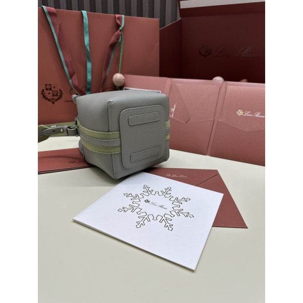 Loro Piana Women's Bale M/i Bucket Bag / Light Gray
