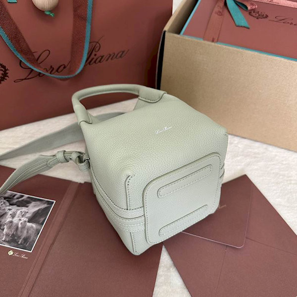 Loro Piana Women's Bale M/i Bucket Bag / Light M/t Green