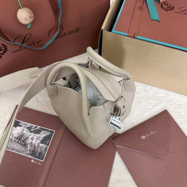 Loro Piana Women's Bale M/i Bucket Bag / Light Khaki