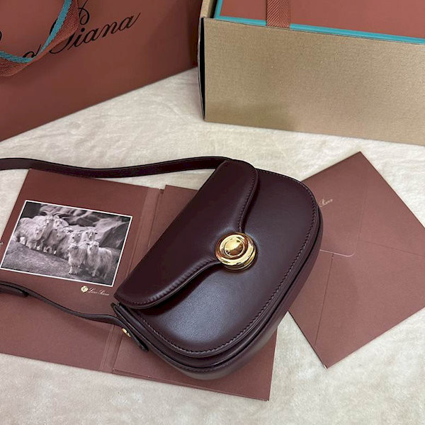 Loro Piana Women's Ghiera M/i Shoulder Bag / C/nabar