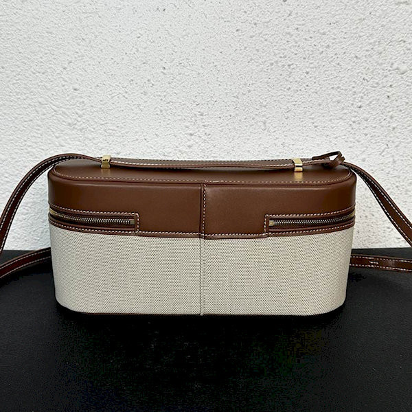 Loro Piana Women's Extra Bag / Creamy Amber/Deep Chocolate