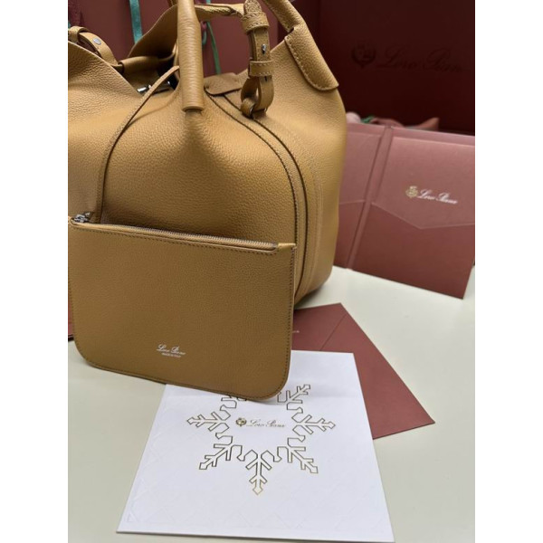 Loro Piana Women's Bale Bucket Bag / Cream-Yellow