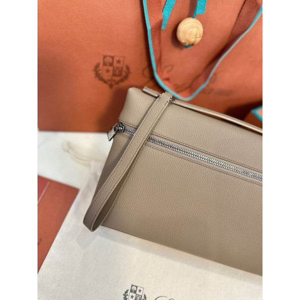 Loro Piana Women's Extra Handbag / Brown