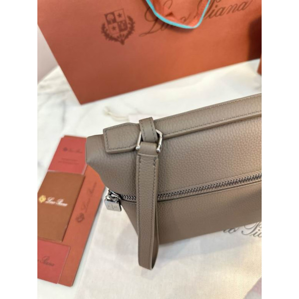 Loro Piana Women's Extra Handbag / Brown