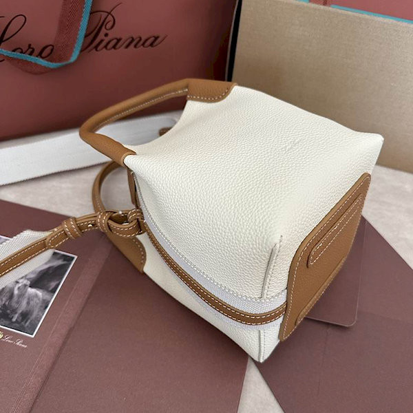 Loro Piana Women's Bale M/i Bucket Bag / Whisper White/Wheat Bran