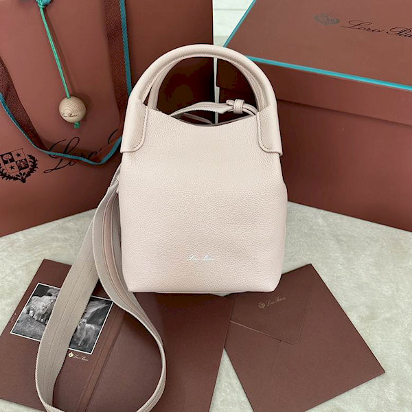 Loro Piana Women's Bale Small Bucket Bag / Creamy Honey