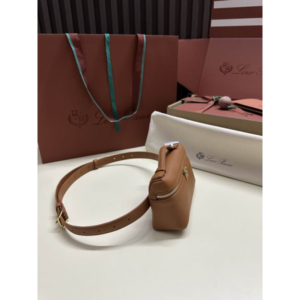 Loro Piana Women's Extra M/i Pocket Bag / Tan/Rolled Gold