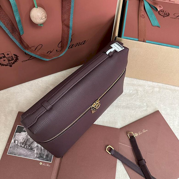 Loro Piana Women's Extra Pocket Bag / C/nabar