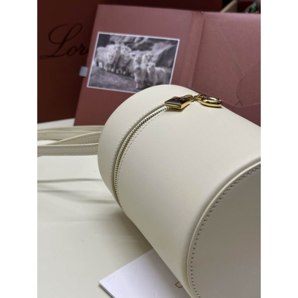 Loro Piana Women's Extra M/i Cyl/der Bag / Off-White