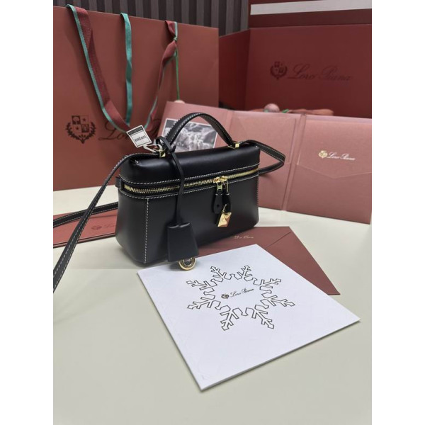 Loro Piana Women's Extra Small Bag / Black With Smooth Calfsk/