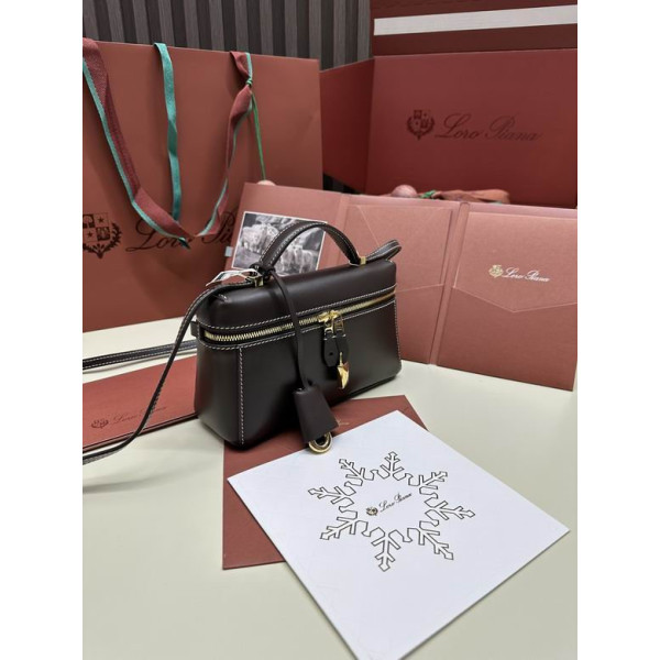 Loro Piana Women's Extra Small Bag / Chocolate With Smooth Calfsk/