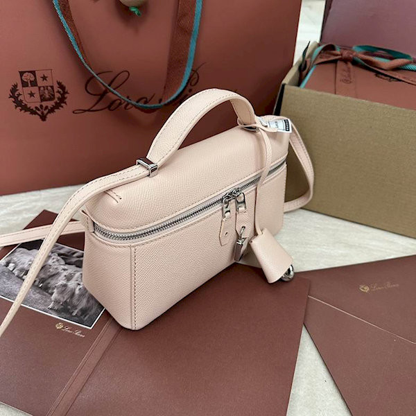 Loro Piana Women's Extra Small Bag / Creamy Honey
