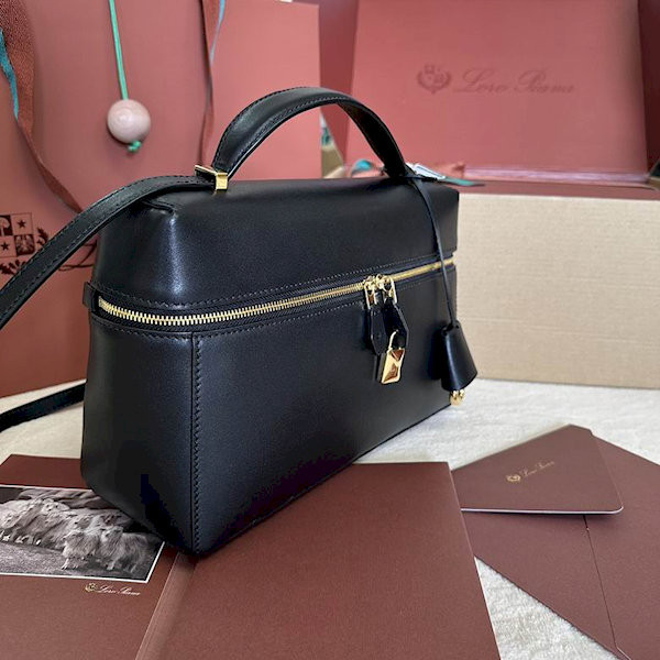 Loro Piana Women's Extra Bag / Black