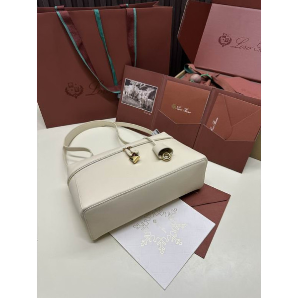 Loro Piana Women's Extra Bag / Beige