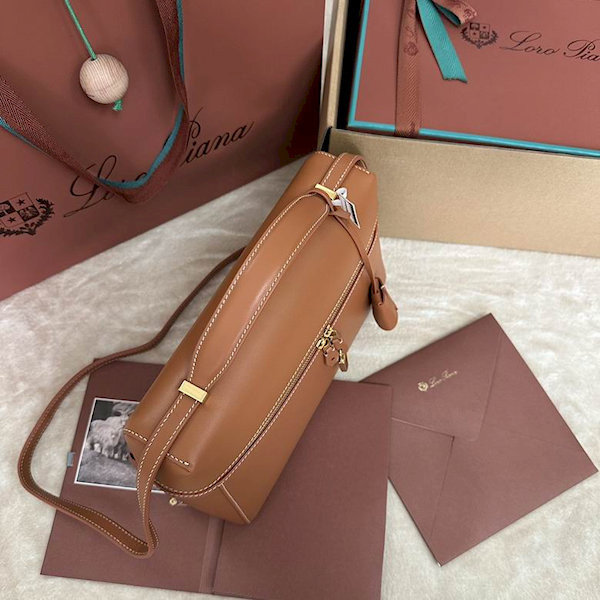 Loro Piana Women's Extra Bag / Warm Brown