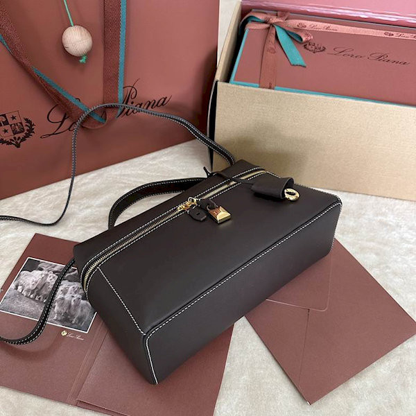 Loro Piana Women's Extra Bag / Dark Chocolate