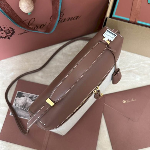 Loro Piana Women's Extra Pocket Bag / Natural/Caramel Sale