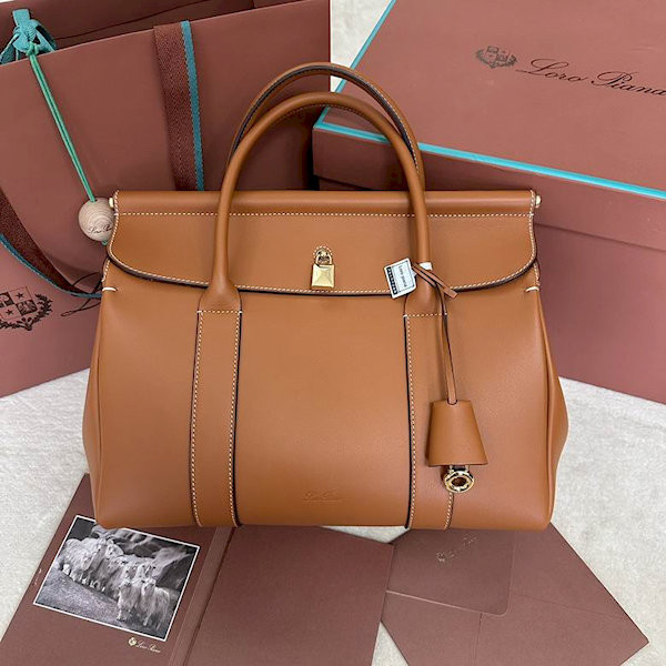 Loro Piana Women's Loom Bag / Warm tan
