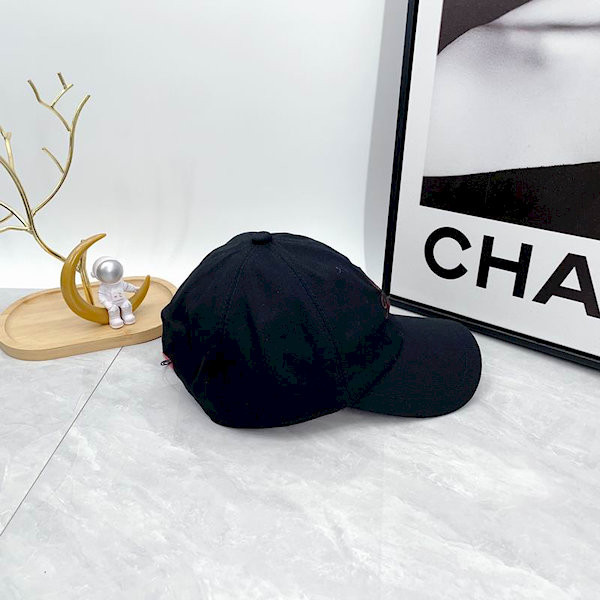 Loro Piana Baseball Cap with Elasticated back Cashmere Storm System in black and brown