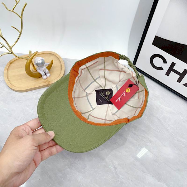 Loro Piana Baseball Cap with Elasticated back Cashmere Storm System in light green and brown