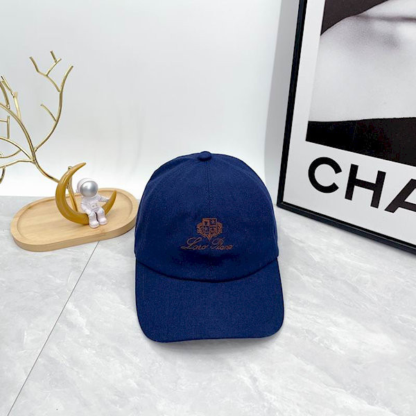 Loro Piana Baseball Cap with Elasticated back Cashmere Storm System in navy blue and brown