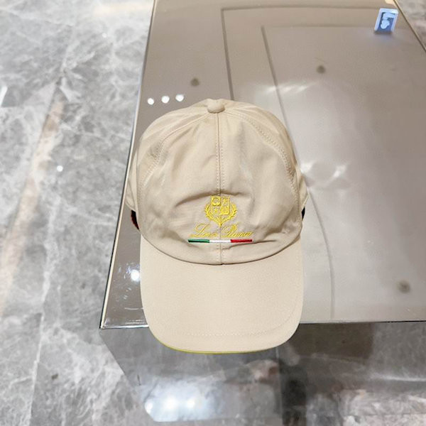 Loro Piana Baseball Cap with Elasticated back Microfibre Storm System in beige and yellow