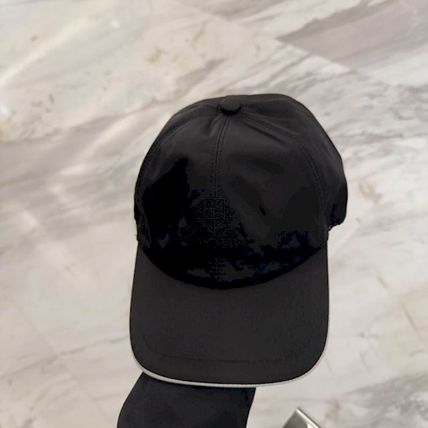 Loro Piana Baseball Cap with Elasticated back Microfibre Storm System in black