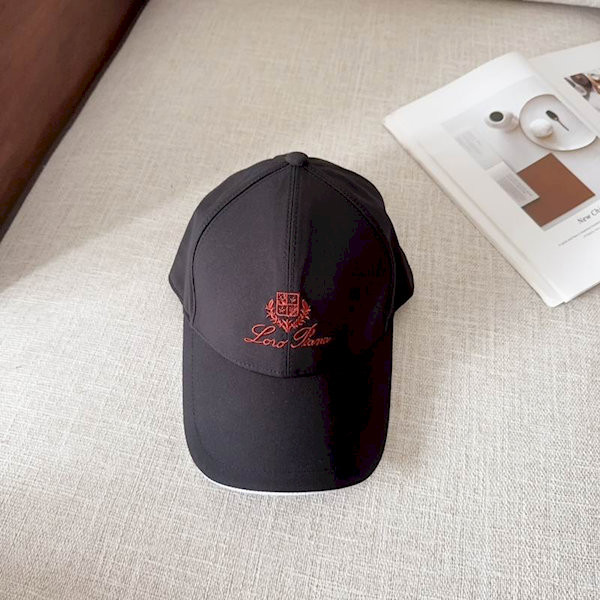 Loro Piana Baseball Cap with Elasticated back Microfibre Storm System in black and red brown