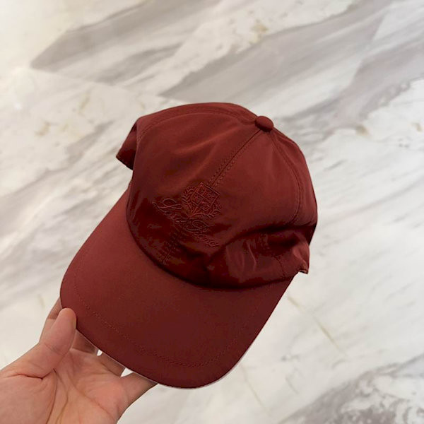 Loro Piana Baseball Cap with Elasticated back Microfibre Storm System in burgundy
