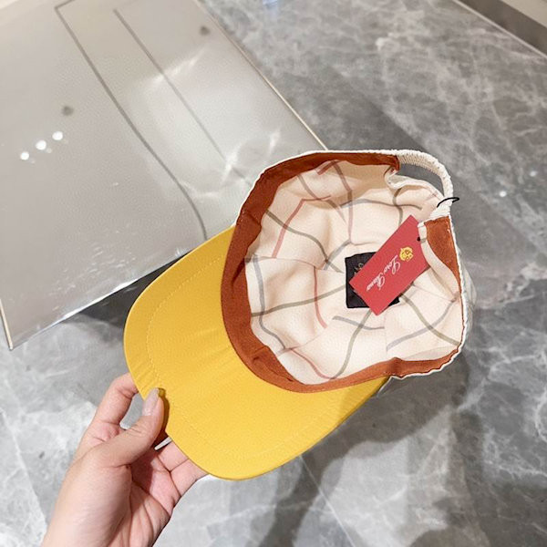 Loro Piana Baseball Cap with Elasticated back Microfibre Storm System in light beige and yellow