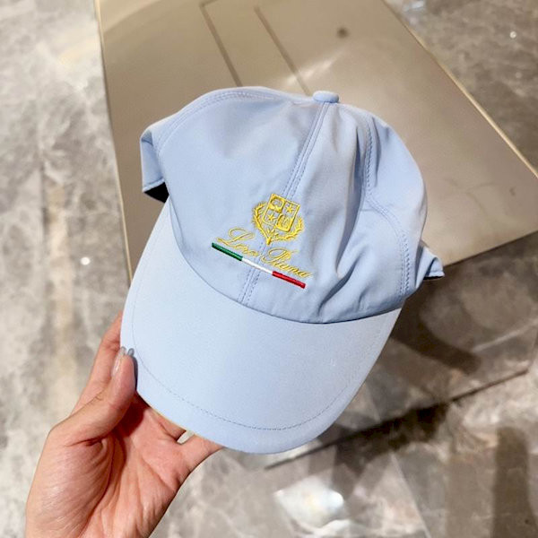 Loro Piana Baseball Cap with Elasticated back Microfibre Storm System in light blue and yellow