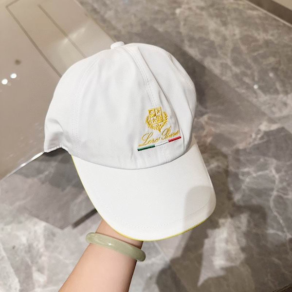 Loro Piana Baseball Cap with Elasticated back Microfibre Storm System in white and yellow