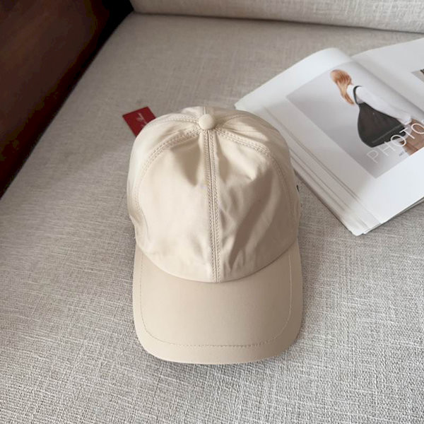Loro Piana Baseball Cap with Elasticated back Storm System in beige