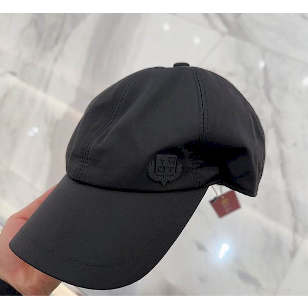Loro Piana Baseball Cap with Elasticated back Storm System in black deals