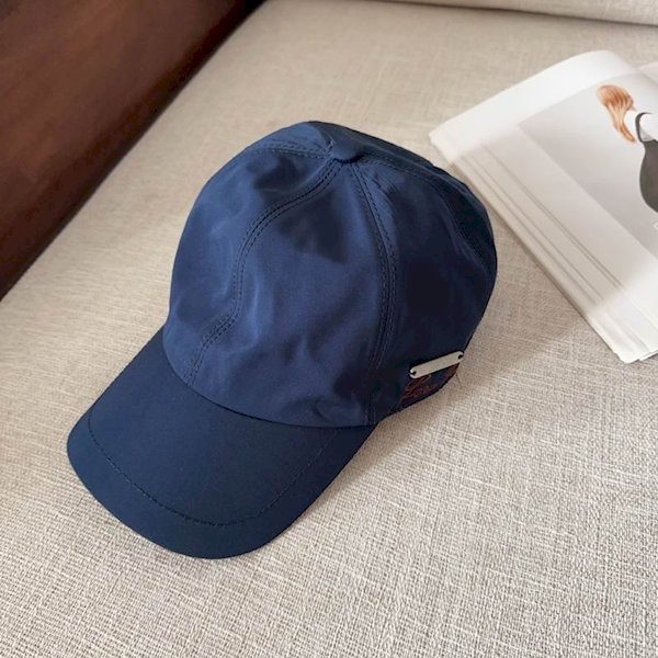 Loro Piana Baseball Cap with Elasticated back Storm System in navy blue