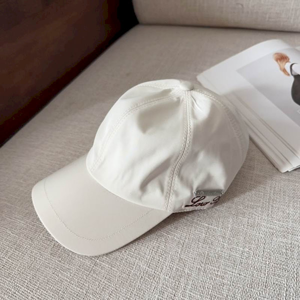 Loro Piana Baseball Cap with Elasticated back Storm System in white