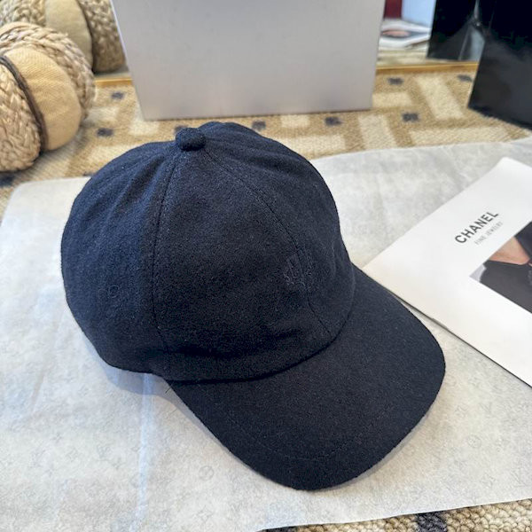Loro Piana Baseball Cap with Cashmere Storm System in black
