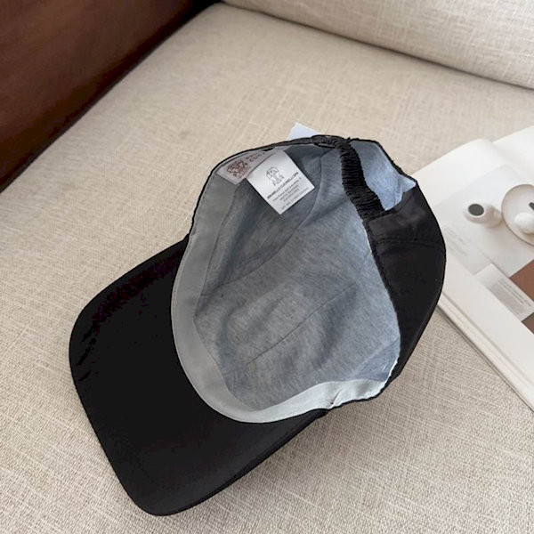 Loro Piana Baseball Cap with Elasticated back with Storm System in black and red