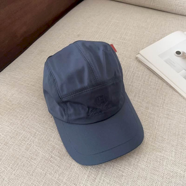 Loro Piana Baseball Cap with Elasticated back and Storm System in navy blue