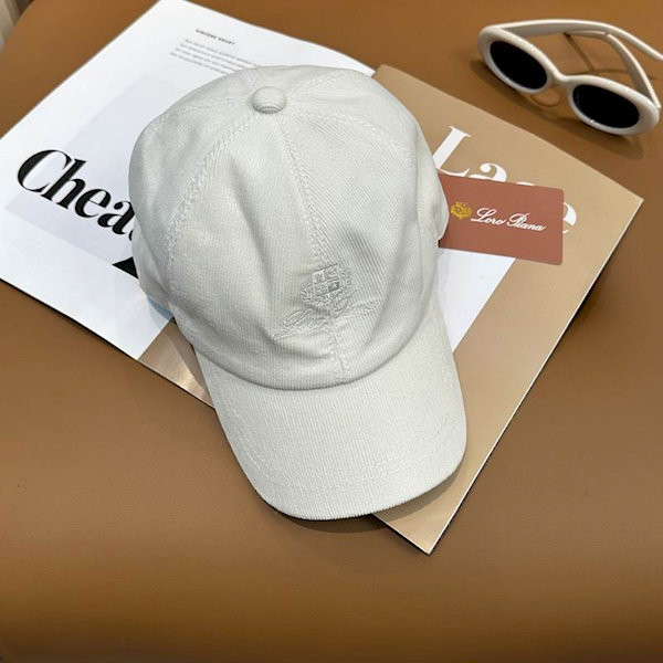 Loro Piana Corduroy Baseball Cap with Adjustable strap in white