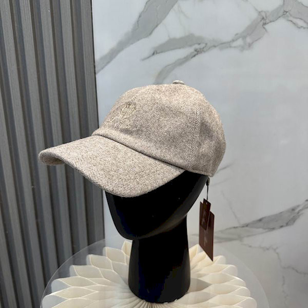 Loro Piana Linen Baseball Cap in beige