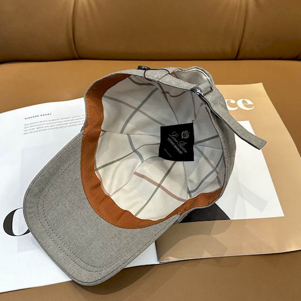 Loro Piana Linen Baseball Cap with Adjustable strap in grey beige