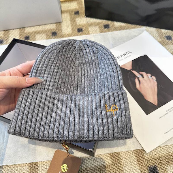Loro Piana Men's / Women's Logo-Embroidered Ribbed Cashmere Beanie in gray