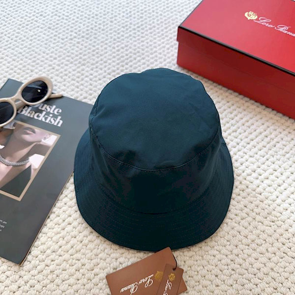 Loro Piana Men's / Women's Bucket Hat with Microfibre Storm System in dark green