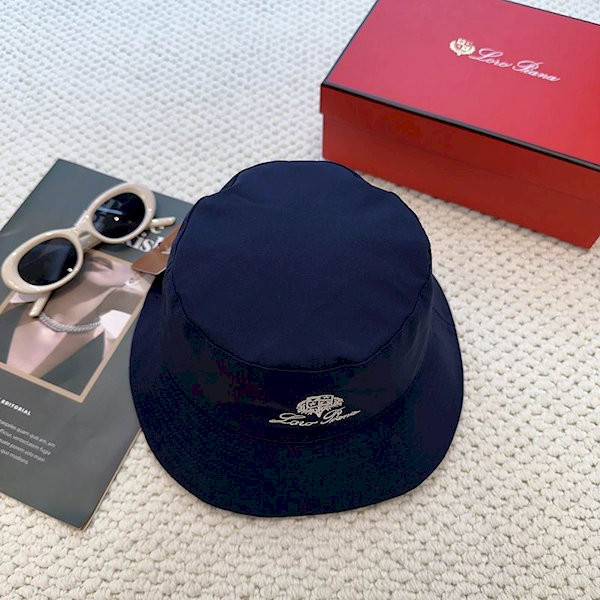 Loro Piana Men's / Women's Bucket Hat with Microfibre Storm System in navy blue