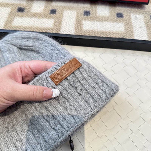 Loro Piana Men's / Women's Cable Knit Cashmere Beanie with Brown Logo Detail in blue